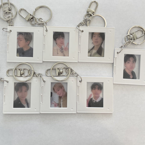 BTS - ARIRANG Weverse Shop POB Selfie Film Mount Keyring - Image 1