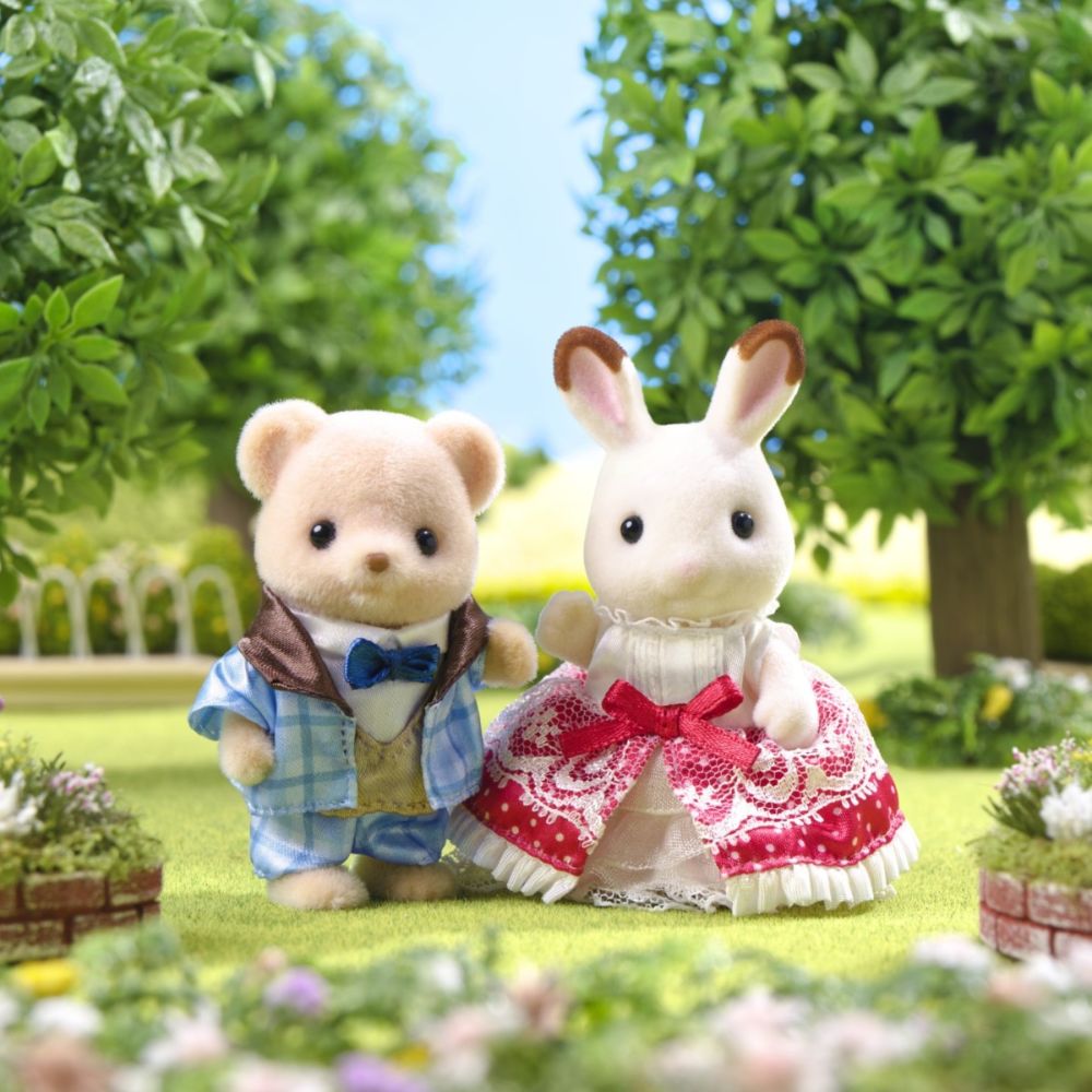 Calico Critters Anniversary Friends Set - Image 3